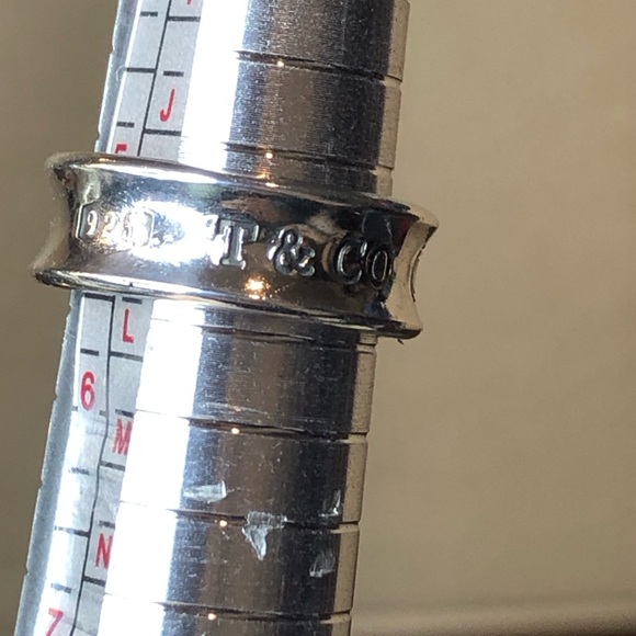 TIFFANY Sterling Silver Fluted Engraved Ring From 1997 Sz 5-1/2 - Picture 14 of 17